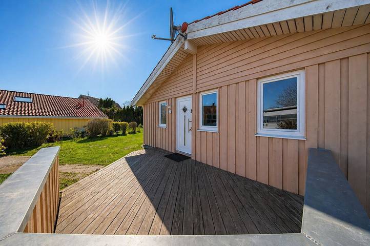 Ferienhaus für 12 Personen, mit Whirlpool und Terrasse sowie Garten und Sauna in Schönhagen - 4