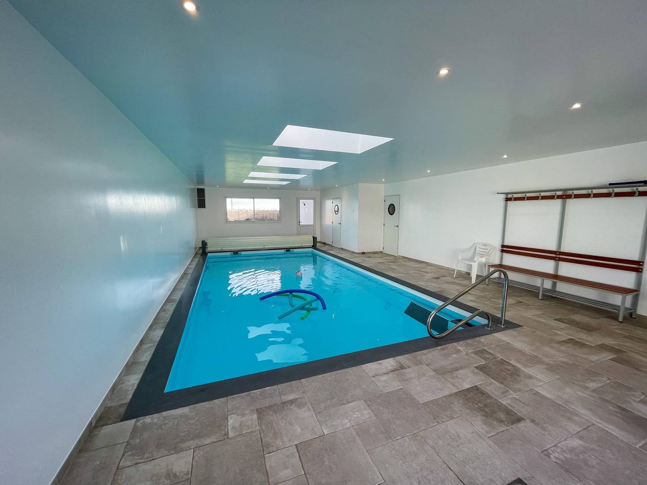 Apartamento entero, Casa Ploudalmézeau con piscina climatizada in Ploudalmézeau, Región de Brest