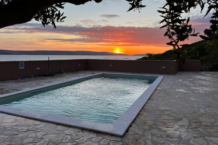 Apartament wakacyjny dla 4 osób, z basen i balkon/ taras - 1