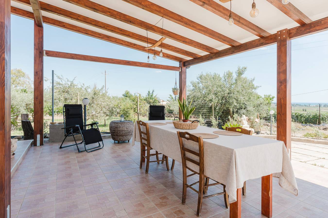Villa 'Viola' con vista mare, Wi-Fi e aria condizionata in Provincia di Agrigento