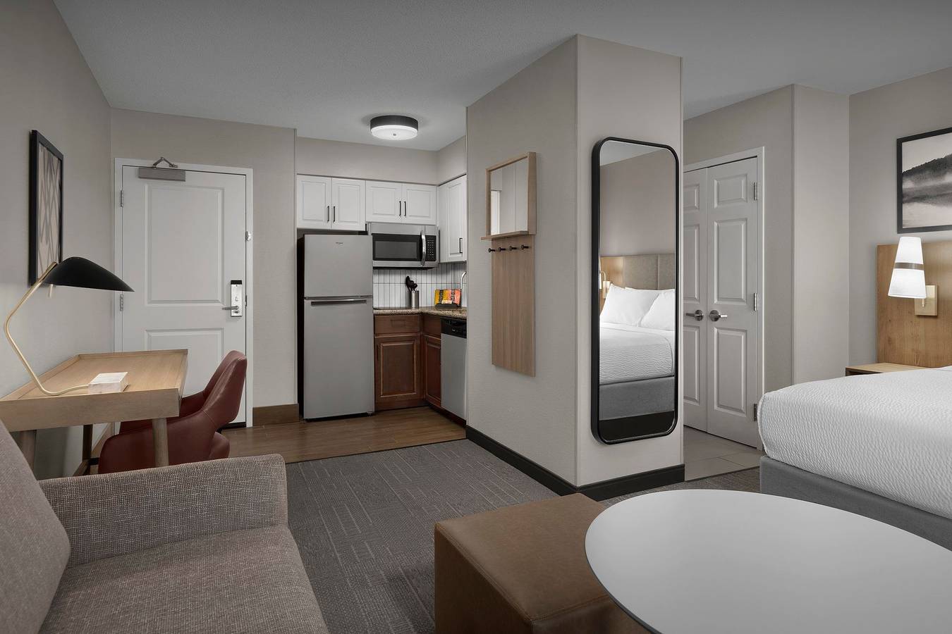 Entire studio, Staybridge Suites Raleigh Arpt-Morrisville in Wake County