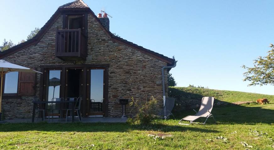 Gîte pour 3 personnes, avec jardin ainsi que terrasse et piscine, animaux acceptés - 1