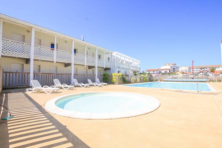 Ferienwohnung für 4 Personen, mit Terrasse und Pool in Mimizan Plage - 3