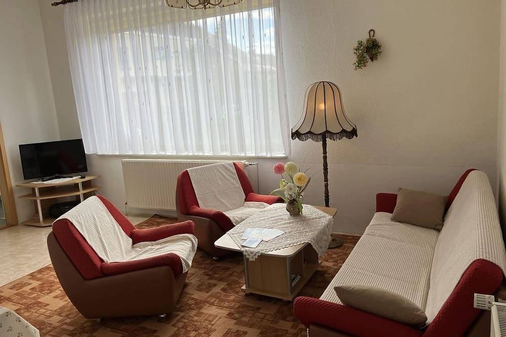 Ganze Wohnung, Ferienwohnung Ritter - Appartement/Fewo, Dusche, Wc, 2 Schlafräume in Geyer, Erzgebirge