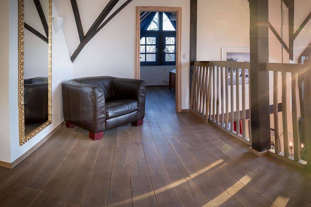 Exklusives traumhaftes 5***** Fachwerkhaus mit Sauna & Kamin u. großer Terrasse in Neverow, Dargen