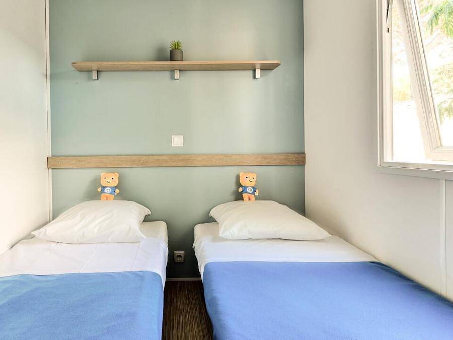 Camping maeva Club Le Lagon d'Argelès - Mobile home 10 persons - Mobile Home Family 5 Rooms 8 adults + 2 children up to 12 years Air-conditioned + Tv in La Côte Vermeille, Argelès-sur-Mer