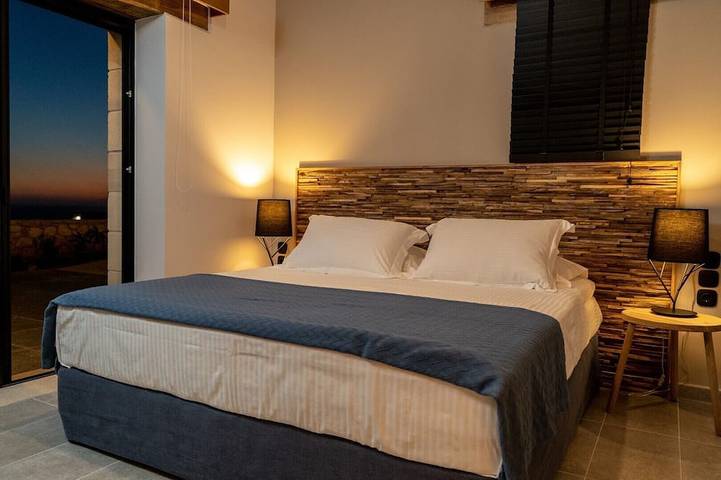 Location de vacances pour 8 personnes, avec jardin et sauna ainsi que jacuzzi et balcon dans Falasarna - 3