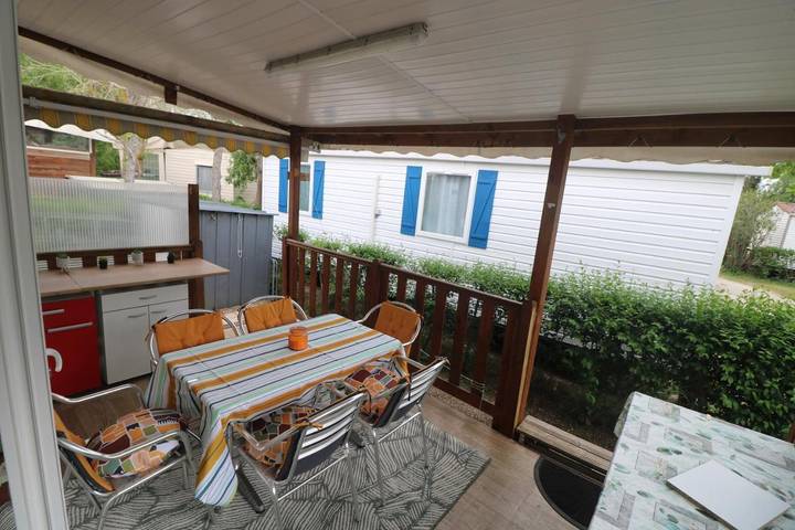 Location de vacances pour 6 personnes, avec jardin et piscine dans la Tamarissière - 3
