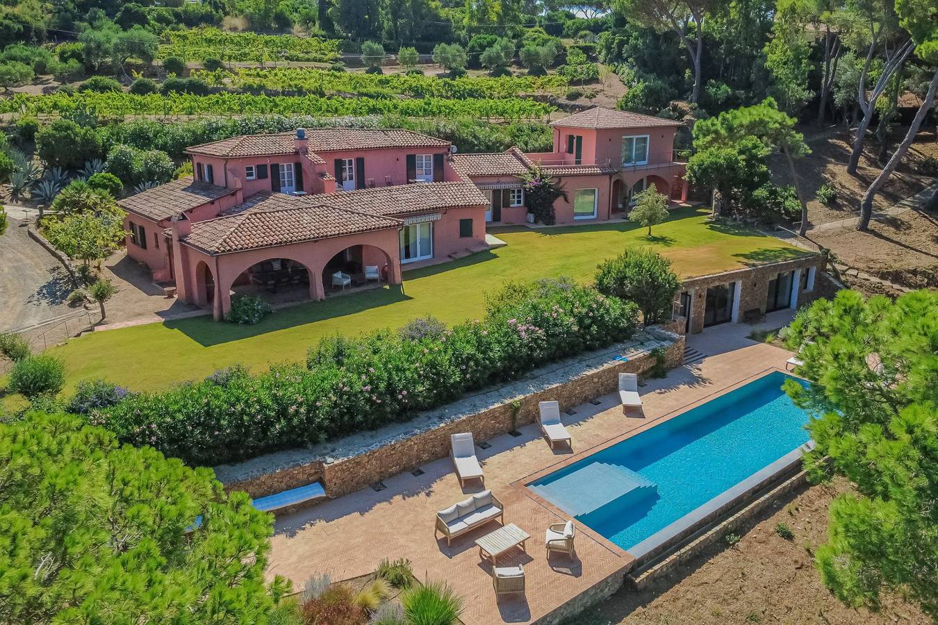 Villa für 14 Personen mit Garten in Morcone, Elba