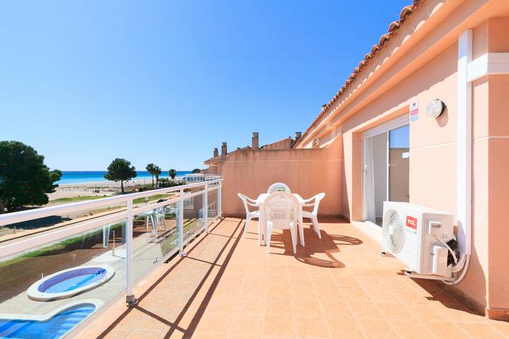 Entire apartment, Uhc Arco Del Sol Family Complex in Platja de l'Arenal (Vandellòs i l'Hospitalet de l'Infant), Vandellòs i l'Hospitalet de l'Infant