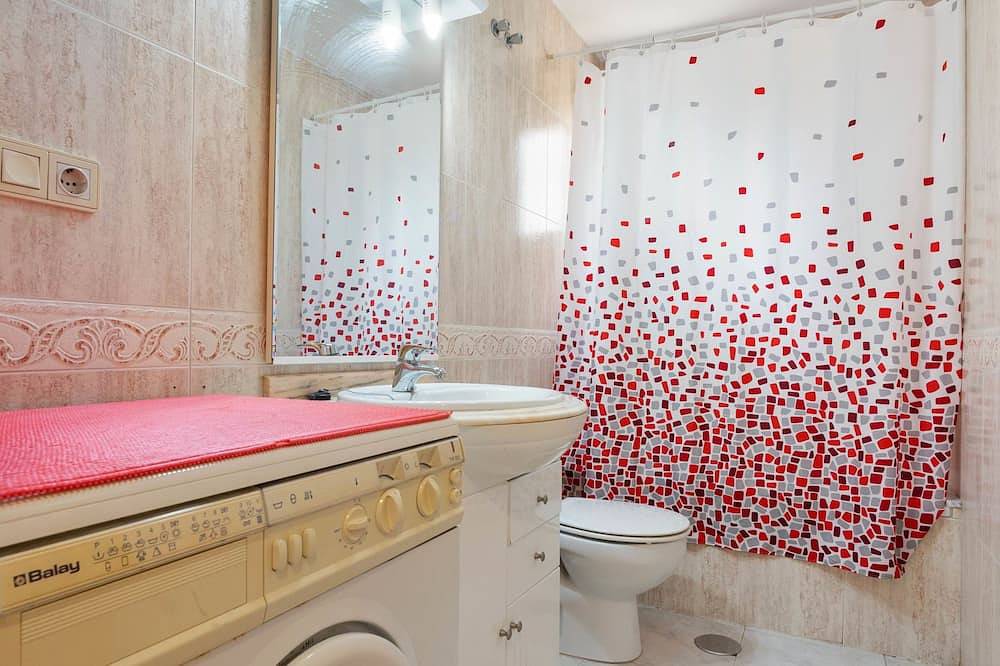 Apartamento entero, Residencial El Pinar by Interhome in Playa Moncayo, Guardamar del Segura