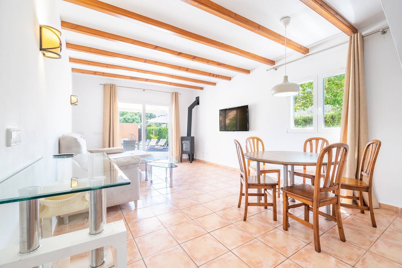 Villa avec piscine privée à Cala Romántica – Sérénité et confort pour 6 personnes in S'Estany d'en Mas, Manacor