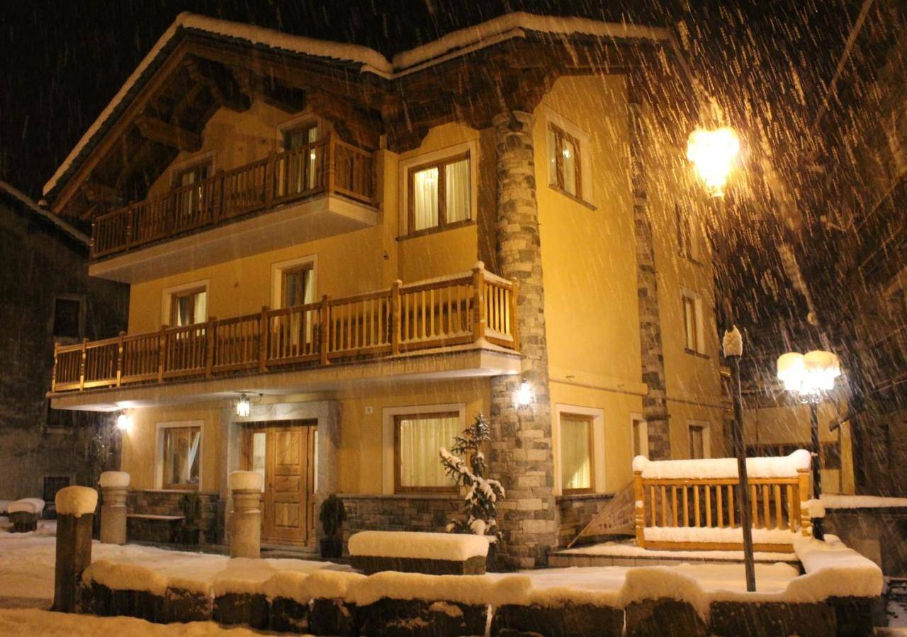 Villa Giuditta Residence in Gaby Chef-Lieu, Comune di Gaby