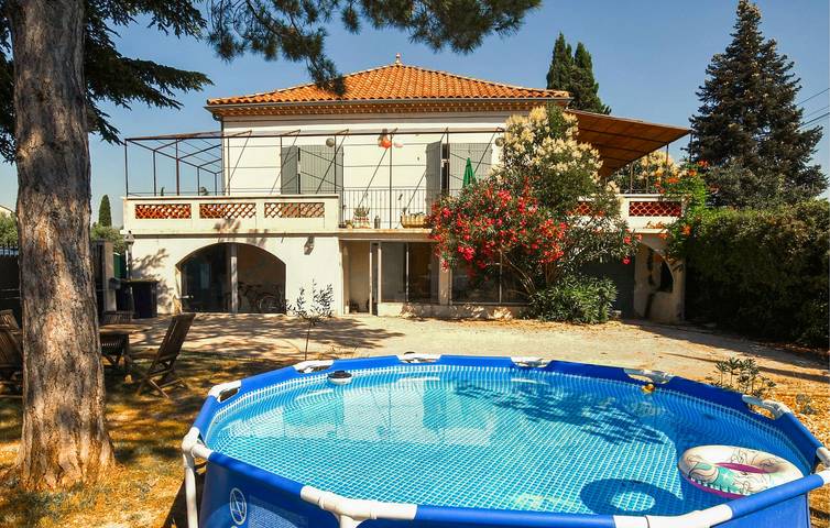 Location de vacances pour 8 personnes à Carpentras