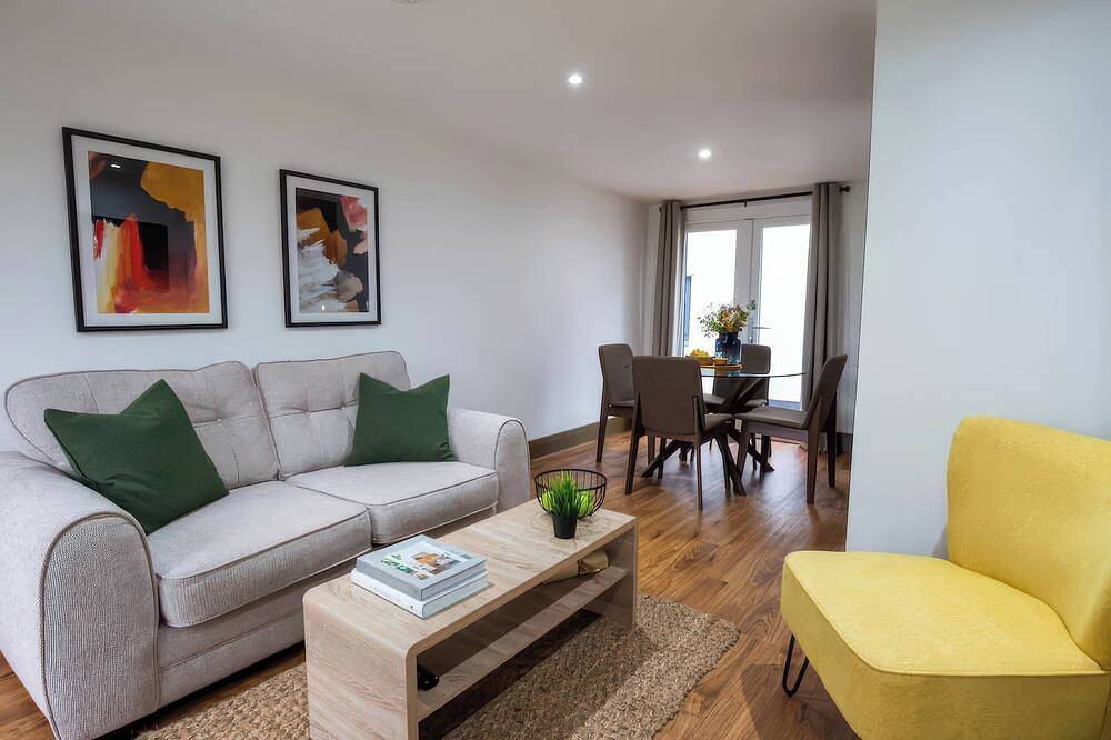 Beech Cottages, pet friendly, with hot tub in Llanrwst in Llanrwst, Snowdonia
