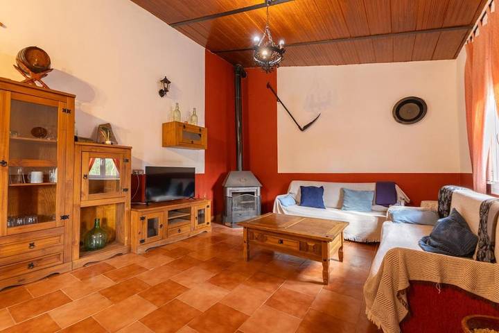 Casa rural para 7 personas, con jardín además de piscina y vistas, Se admiten mascotas en Guadalcanal - 3