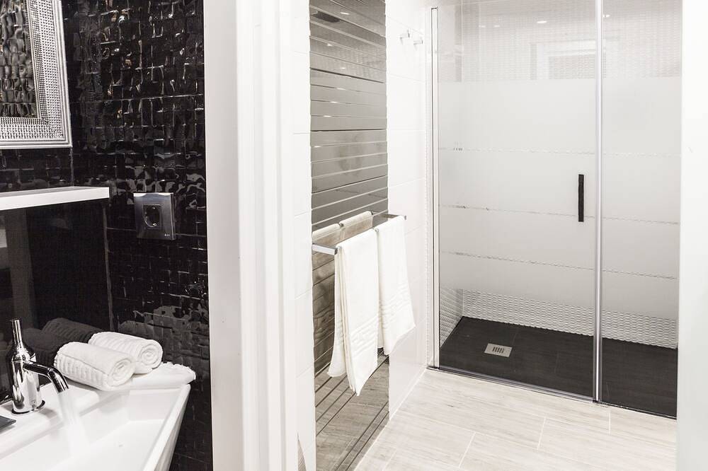 Entire apartment, Wine & Soul Suites Reserve in Haro, Rioja