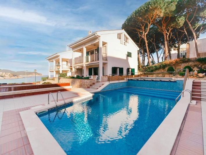 Casa rural para 8 personas, con piscina y terraza en Palamós
