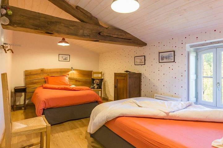 Gîte pour 6 personnes, avec jardin à Rouans - 4