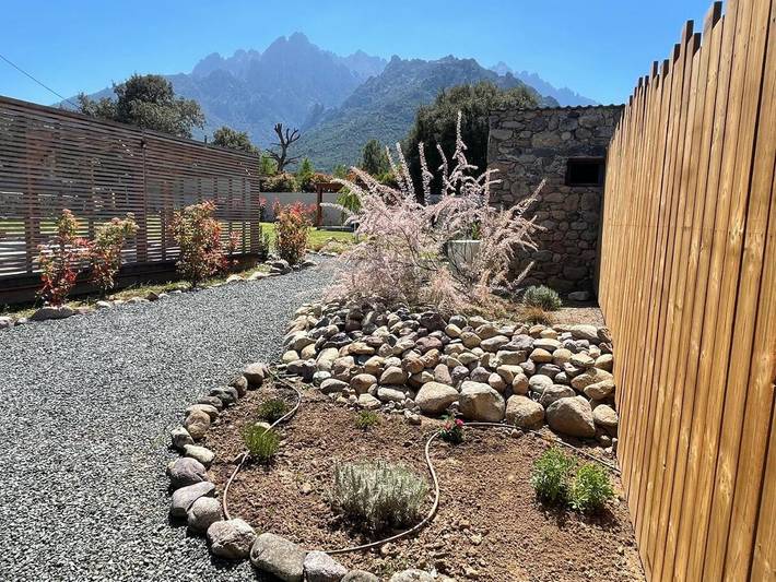 Location de vacances pour 5 personnes, avec vue ainsi que jardin et piscine à Moltifao - 2