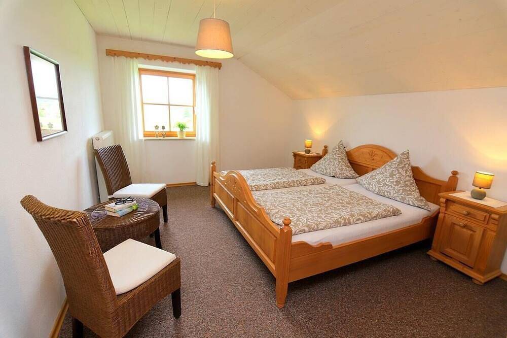 Ganze Wohnung, Panorama-Gästehaus mit einzigartigem Gebirgsblick in Schwaigen, Das Blaue Land