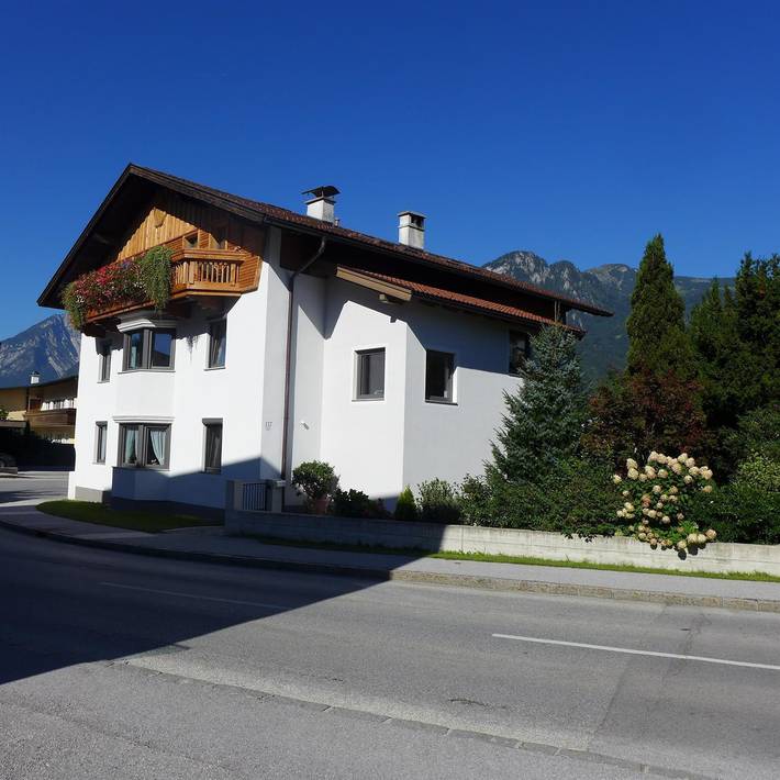 Ganze Ferienwohnung, Appartement 1 in Kramsach, Kaisergebirge