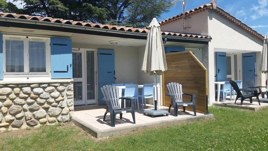 Parc de vacances pour 5 personnes, avec jardin ainsi que piscine et vue à Lagrand - 4