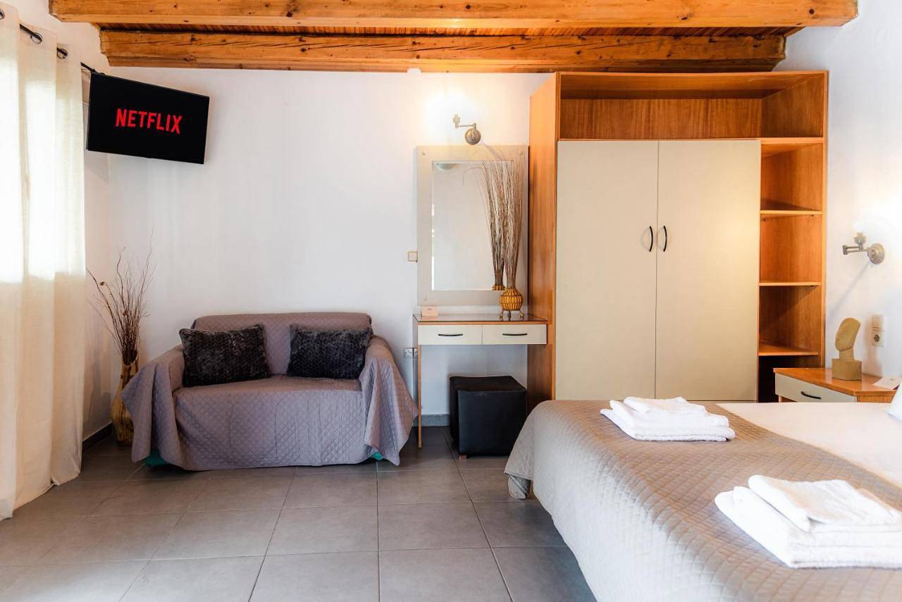 Oula Maisonettes Suites in Kavos, Corfou