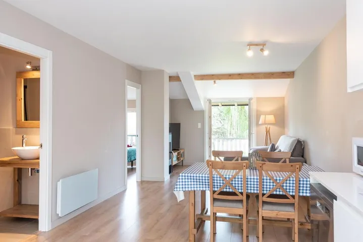 Holiday apartment for 4 people, with balcony and pool - 1