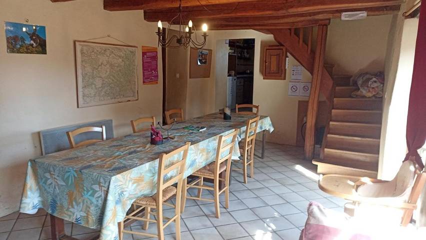 Hôtel pour 4 personnes, avec Terrasse ainsi que Jardin et Vue à Vialas - 4