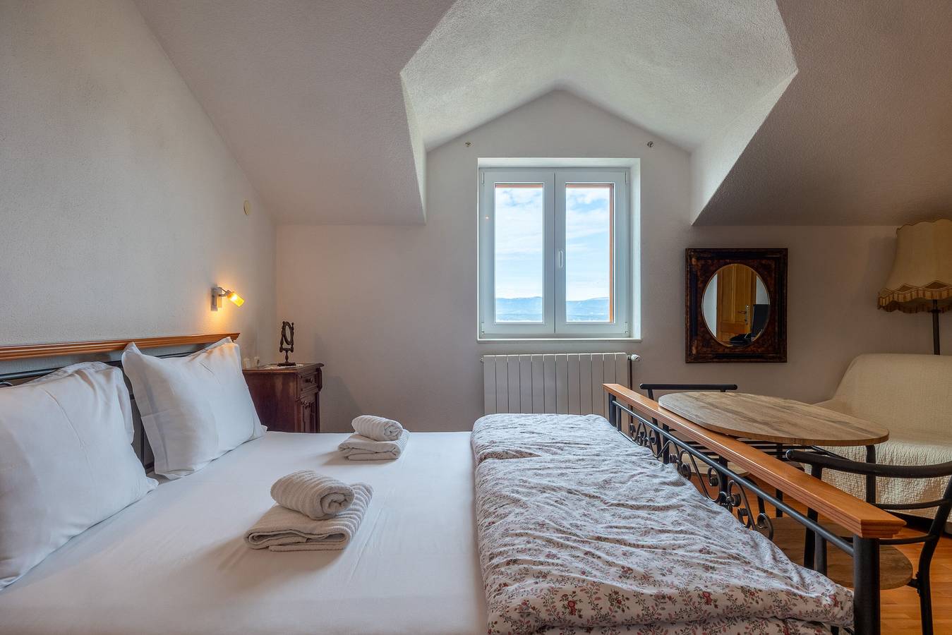 Apartments and Rooms Lea in Bol, Brac