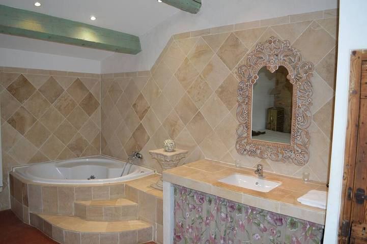 Agriturismo für 15 Personen, mit Whirlpool und Pool sowie Garten in der Provence - 2