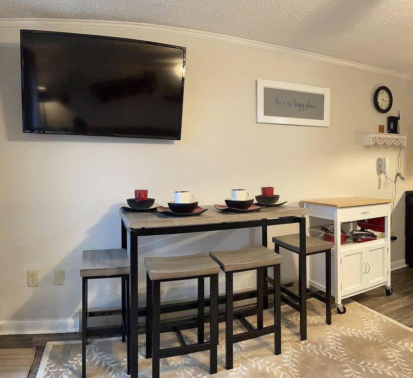 Ganze Wohnung, Ml 111: Stylish Hideaway | Perfect Daycamp for Ski Day & Nights in Snowshoe, Greenbrier River