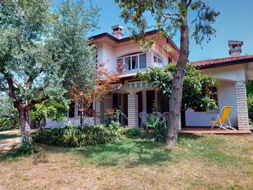 Villa pour 6 personnes, avec balcon et jardin, animaux acceptés à Sirmione