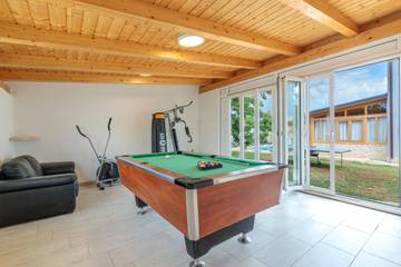 Ferienhaus für 12 Personen in Peroj, Südküste Istrien, Bild 2