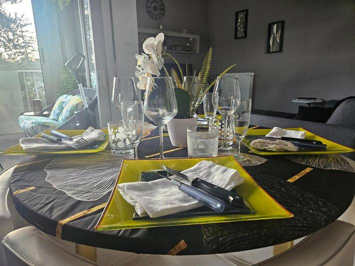 Gîte pour 2 personnes, avec vue et terrasse, animaux acceptés à Digne-les-Bains - 3