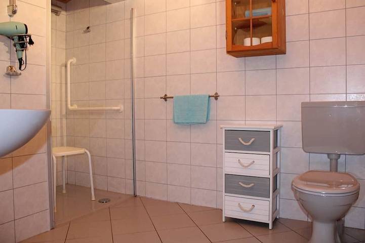 Ferienhaus für 5 Personen, mit Garten, mit Haustier in Saal - 4