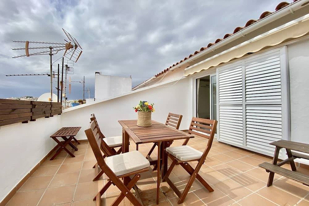 Ganze Wohnung, White Home, Terrasse mit Blick nahe am Strand in Platja de Sant Feliu (Sant Feliu de Guíxols), Sant Feliu de Guíxols
