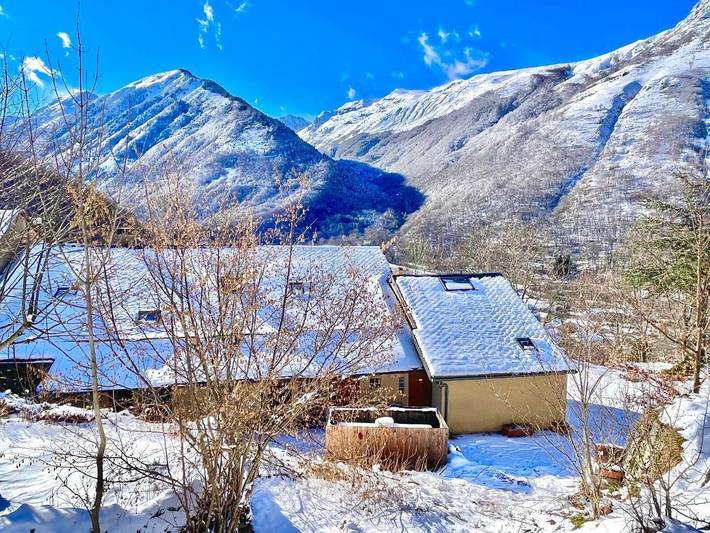 Gîte pour 14 personnes, avec vue et jardin à Mérens-les-Vals - 2