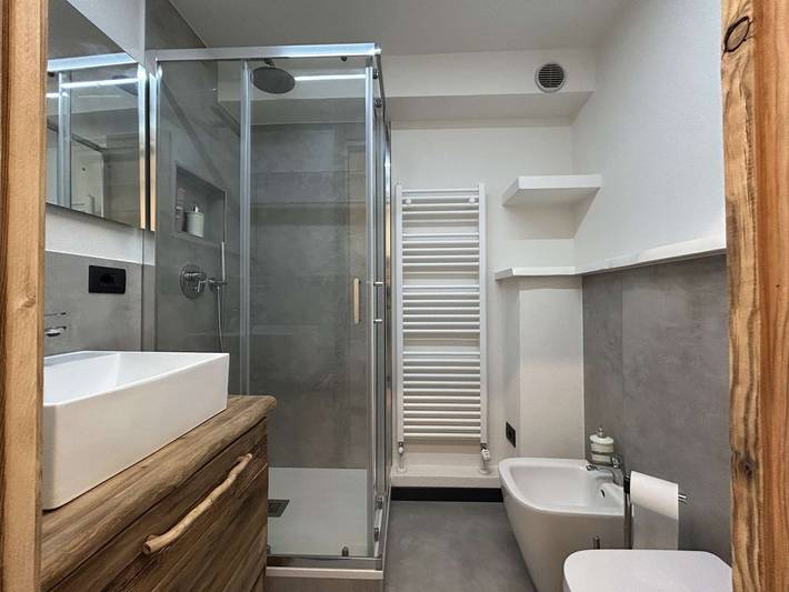 Ganze Wohnung, Charmante Ski-Wohnung 5 Pers, Montgenèvre, Parkplatz in Montgenèvre, Briançon und Umgebung