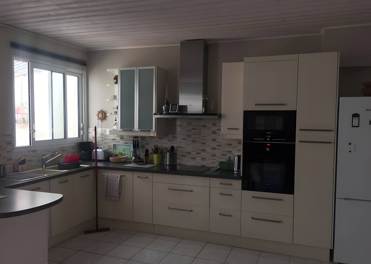 Maison de vacances 'Maison De Village' avec terrasse privée, jardin privé et Wi-Fi in Île-d'Aix, Région de Rochefort