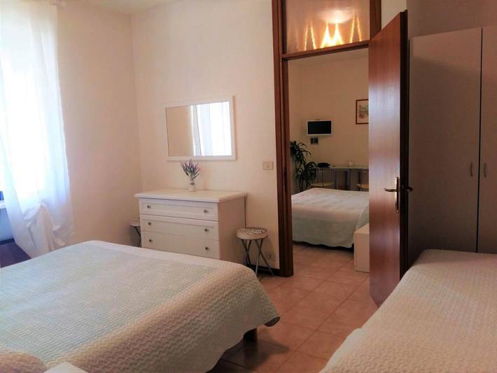 Hôtel pour 4 personnes, avec piscine et jardin
