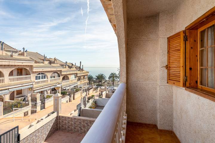 Location de vacances pour 6 personnes, avec bassin pour enfant et balcon, adapté aux familles à Elche - 2