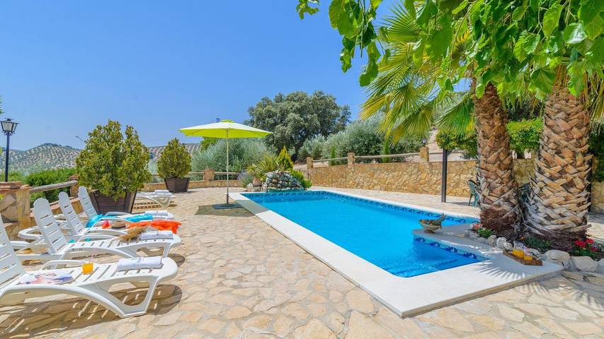 Villa für 28 Personen, mit Balkon/Terrasse und Whirlpool sowie Pool in Andalusien - 2