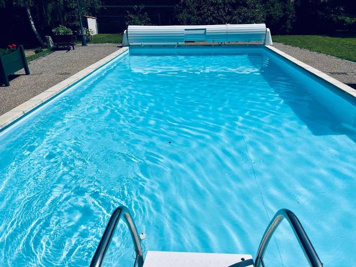 Location de vacances pour 12 personnes, avec jardin et terrasse ainsi que vue et piscine à Saint-Paulien (Haute-Loire) - 2