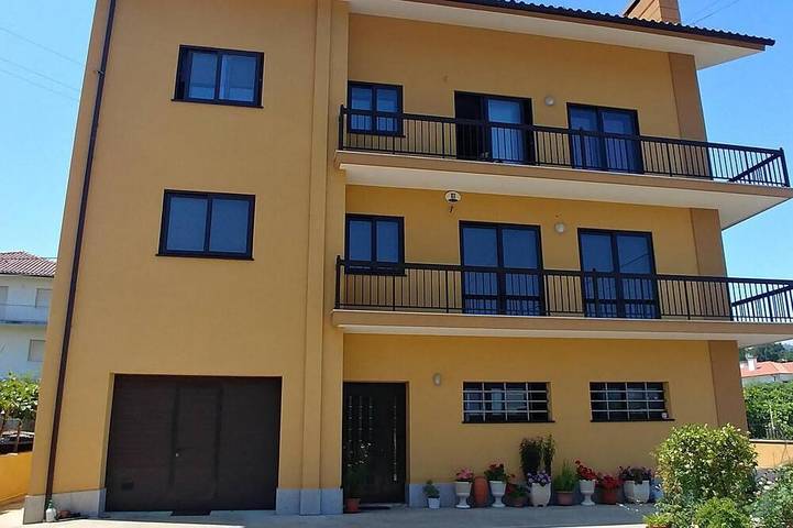 Gîte pour 5 personnes, avec jardin dans Venade