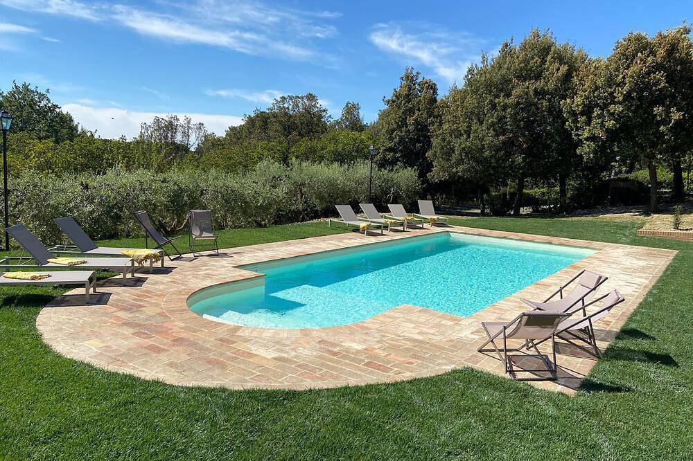 Villa \"La Colombara\": relax, nature and sea. in Sirolo, Riviera del Conero