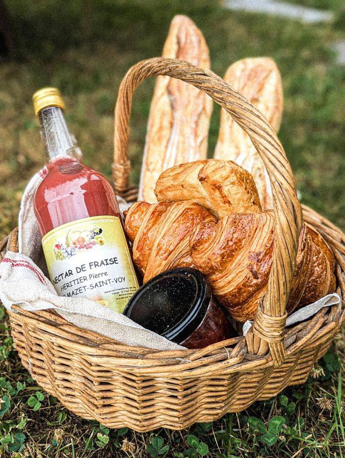 Gîte pour 4 personnes, avec jardin à Mazet-Saint-Voy - 2