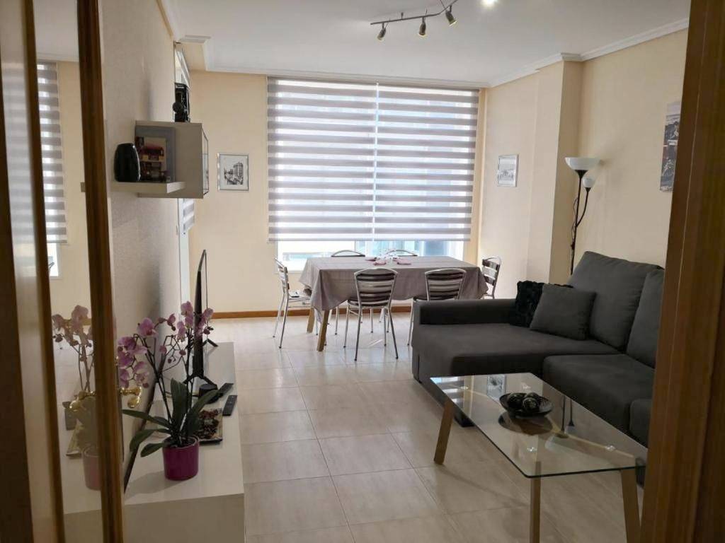 Apartamento inteiro, Apartment with Sea View in Praia de Samil (Vigo), Vigo
