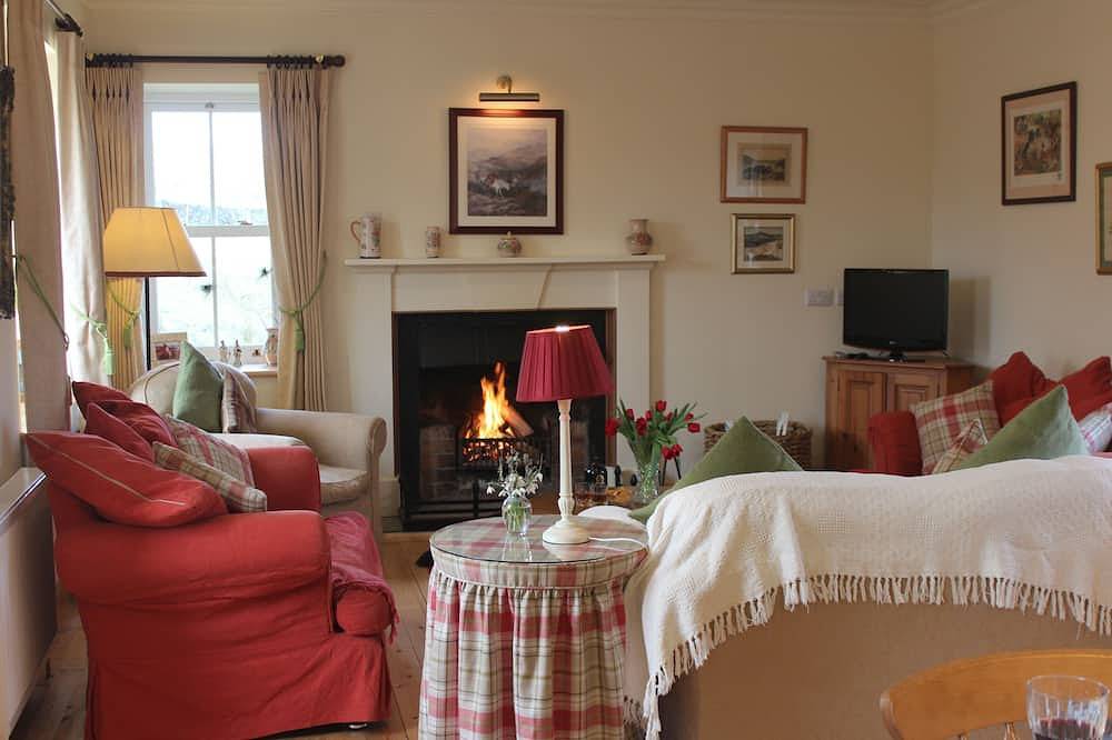 Clachandubh Cottage has everything you would need for a memorable family holiday. in Argyll & Bute